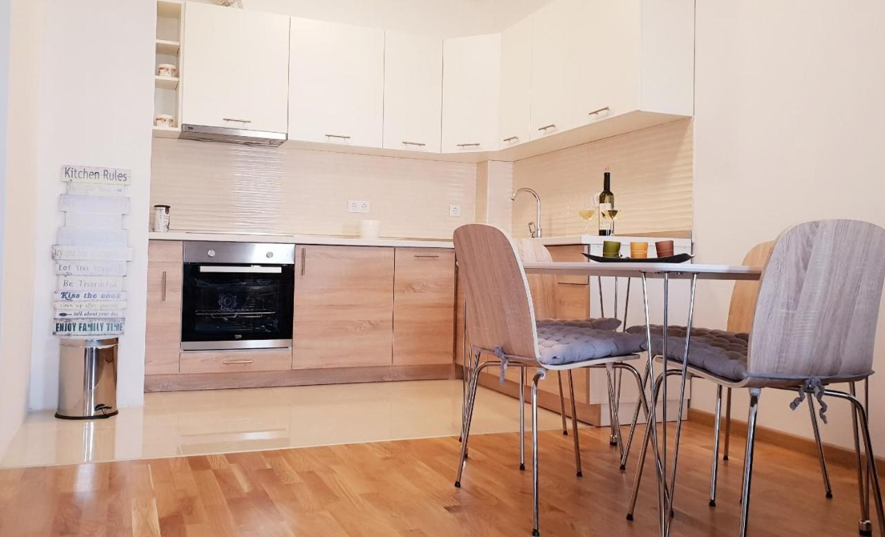 Apartma Lukana *
